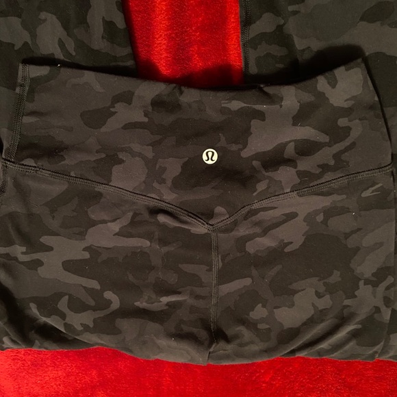 *SOLD*Lululemon align joggers - Picture 2 of 3